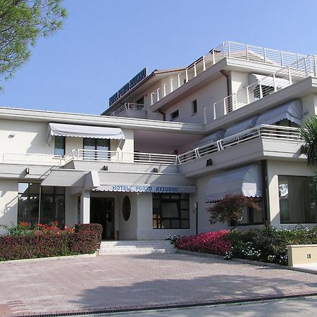 Hotel Porto Azzurro Sirmione Exterior foto