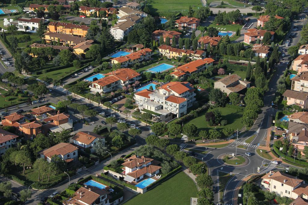 Hotel Porto Azzurro Sirmione Exterior foto